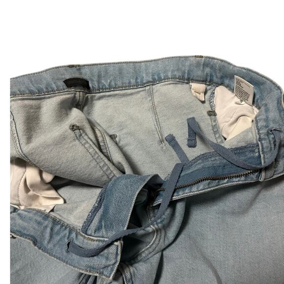 Uniqlo Relaxed Ankle Jeans Medium (30-33 inch waist) drawstring - Picture 3 of 7